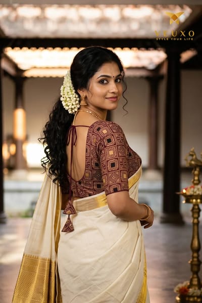 Saree blouse 