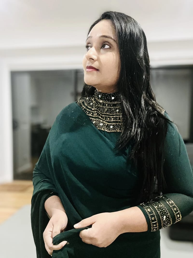  Embellished Collar Saree with Full Sleeves