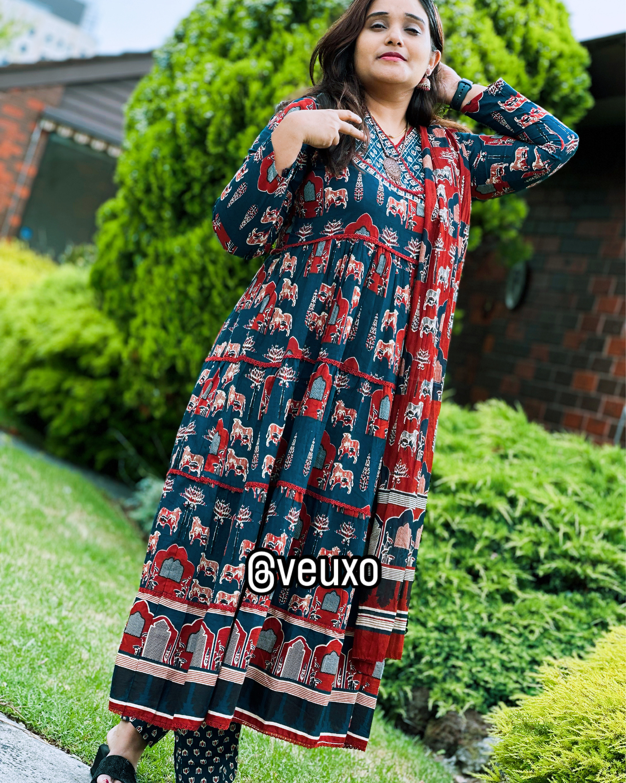Folk Print Tiered Kurta Set with Dupatta - Image 2