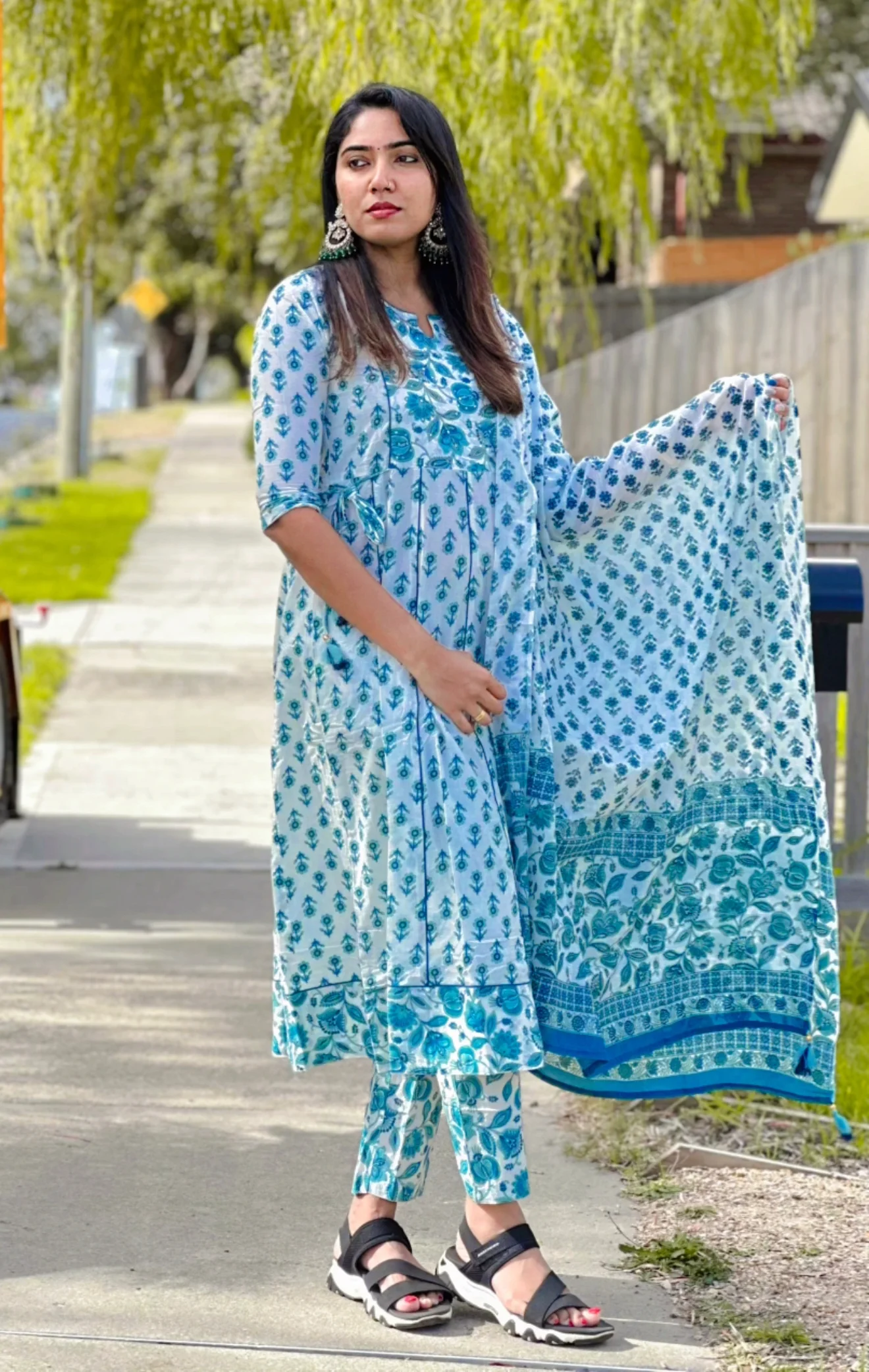  Blue and White Printed Cotton Salwar Suit - Image 3