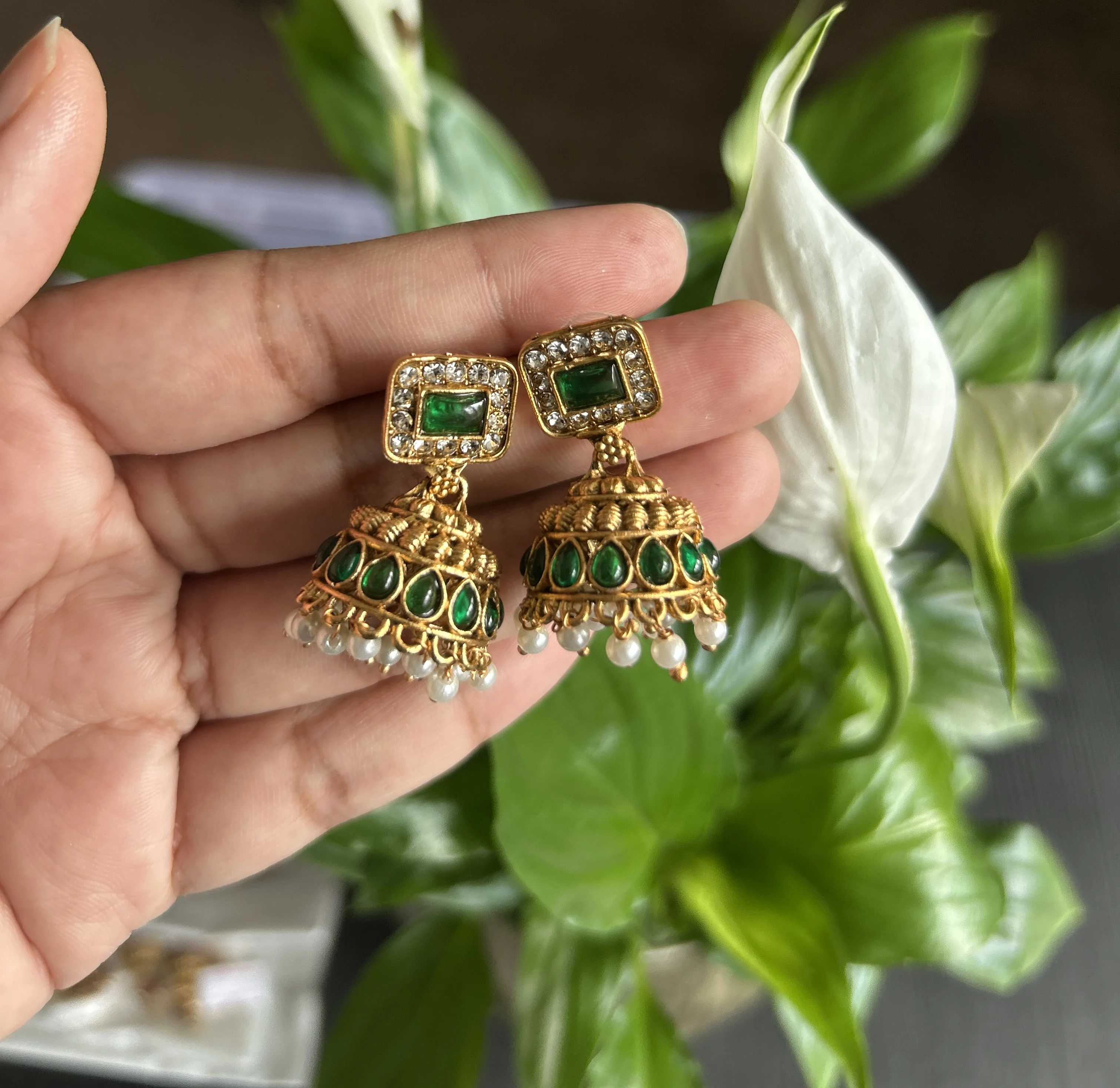 Emerald Stone Choker with Jhumkas - Image 3