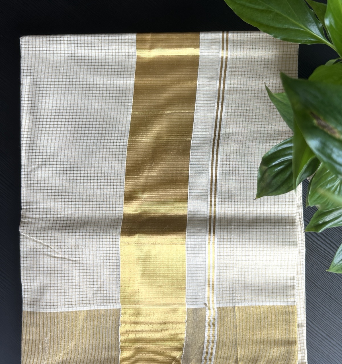 White and Gold Checked Kasavu Saree with Gold Zari Border - Image 2
