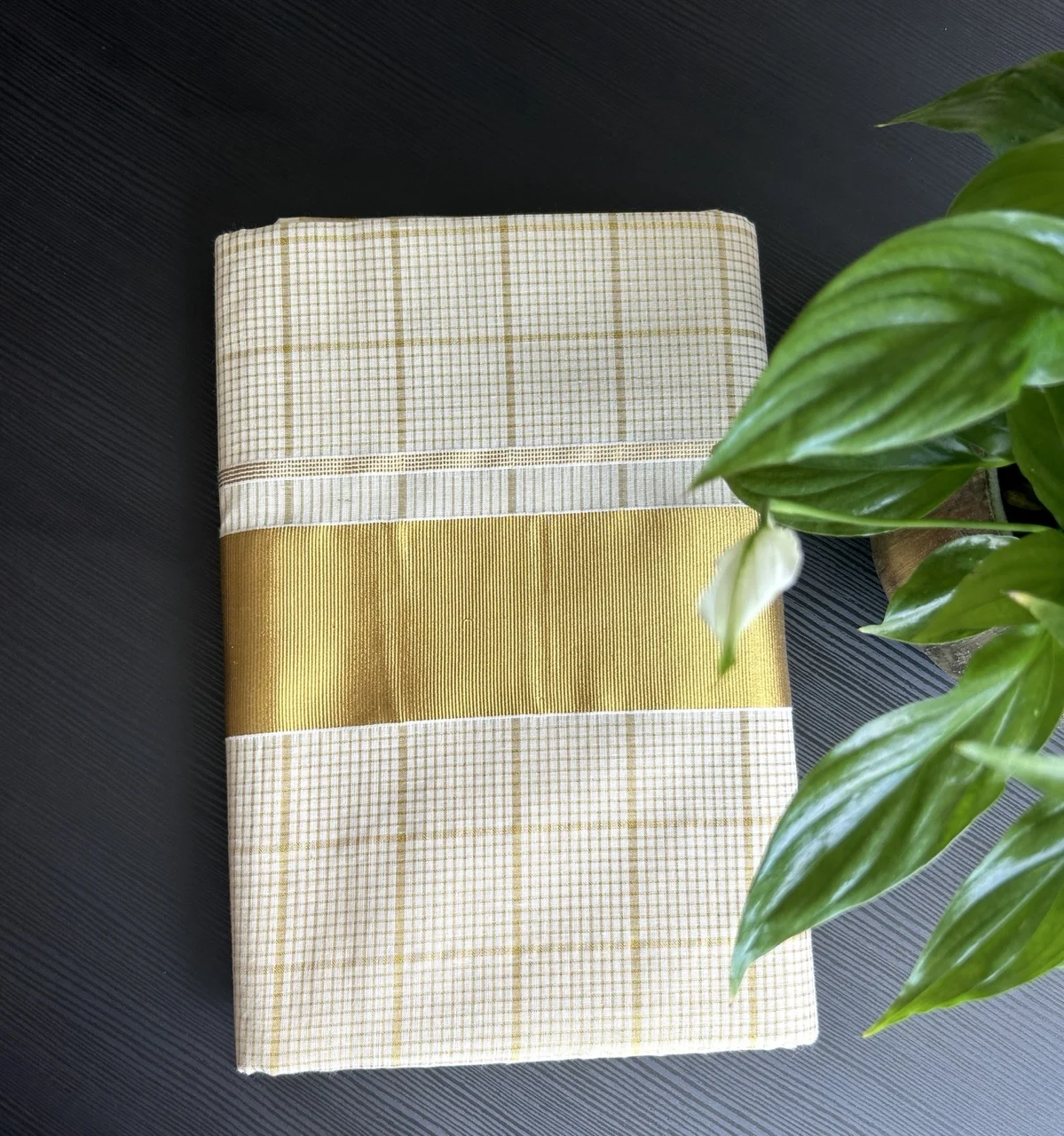 White and Gold Checked Kasavu Saree with Gold Zari Border