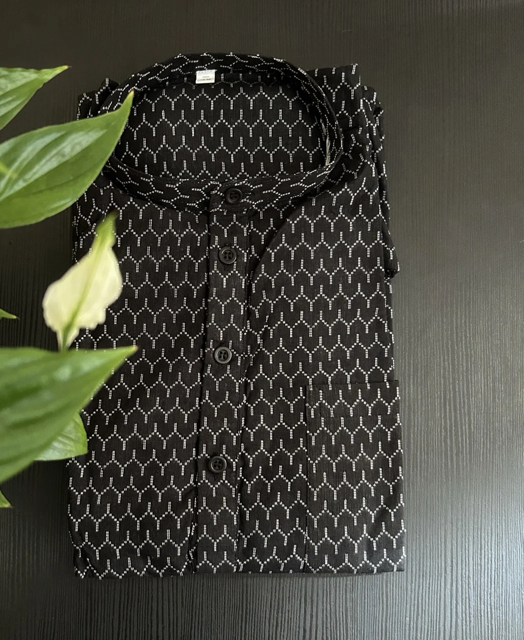  Black and White Printed Kurta with Mandarin Collar - Image 3