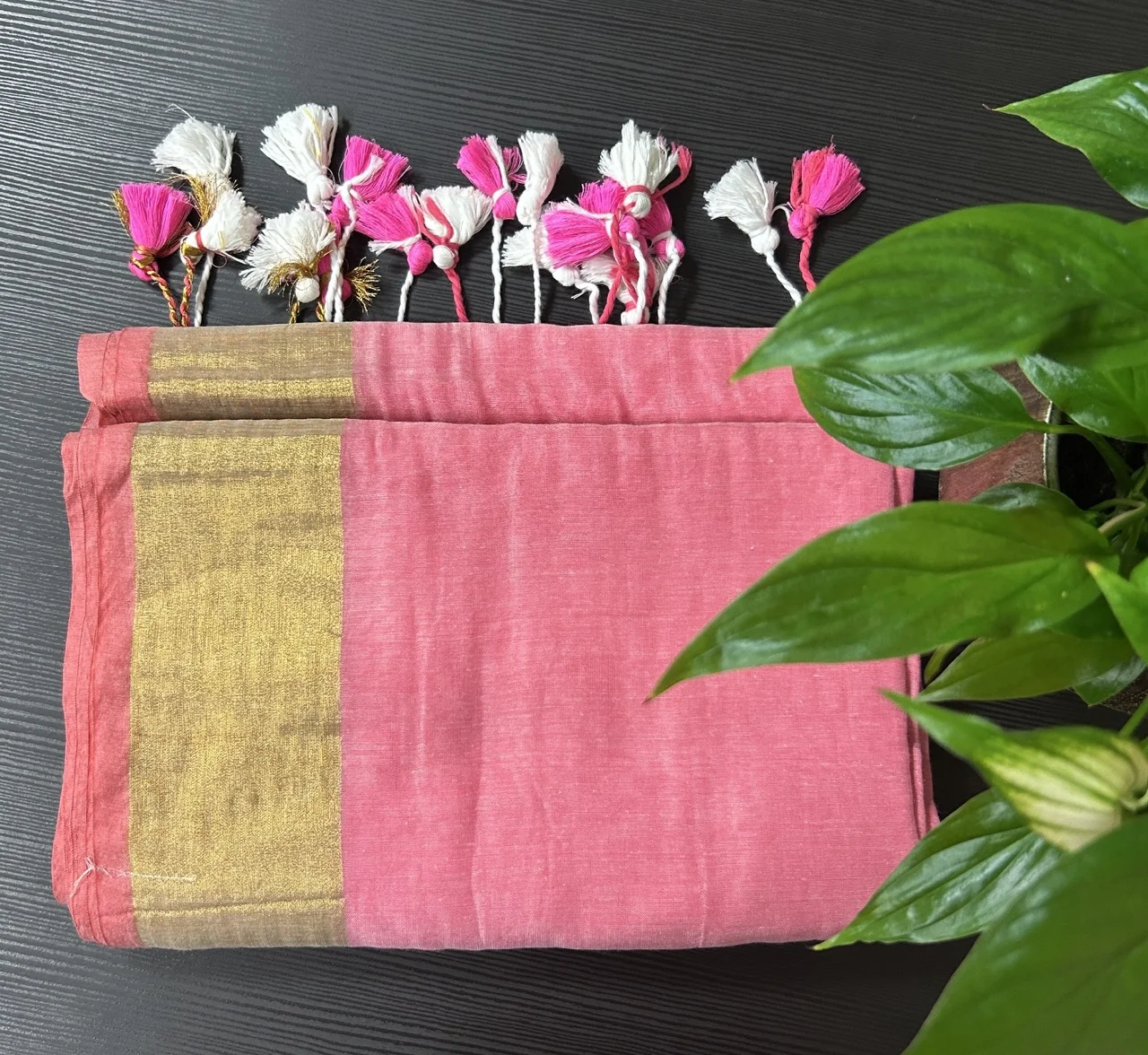 Pink Kasavu Saree with Gold Zari Border and Pink and White Tassels - Image 3