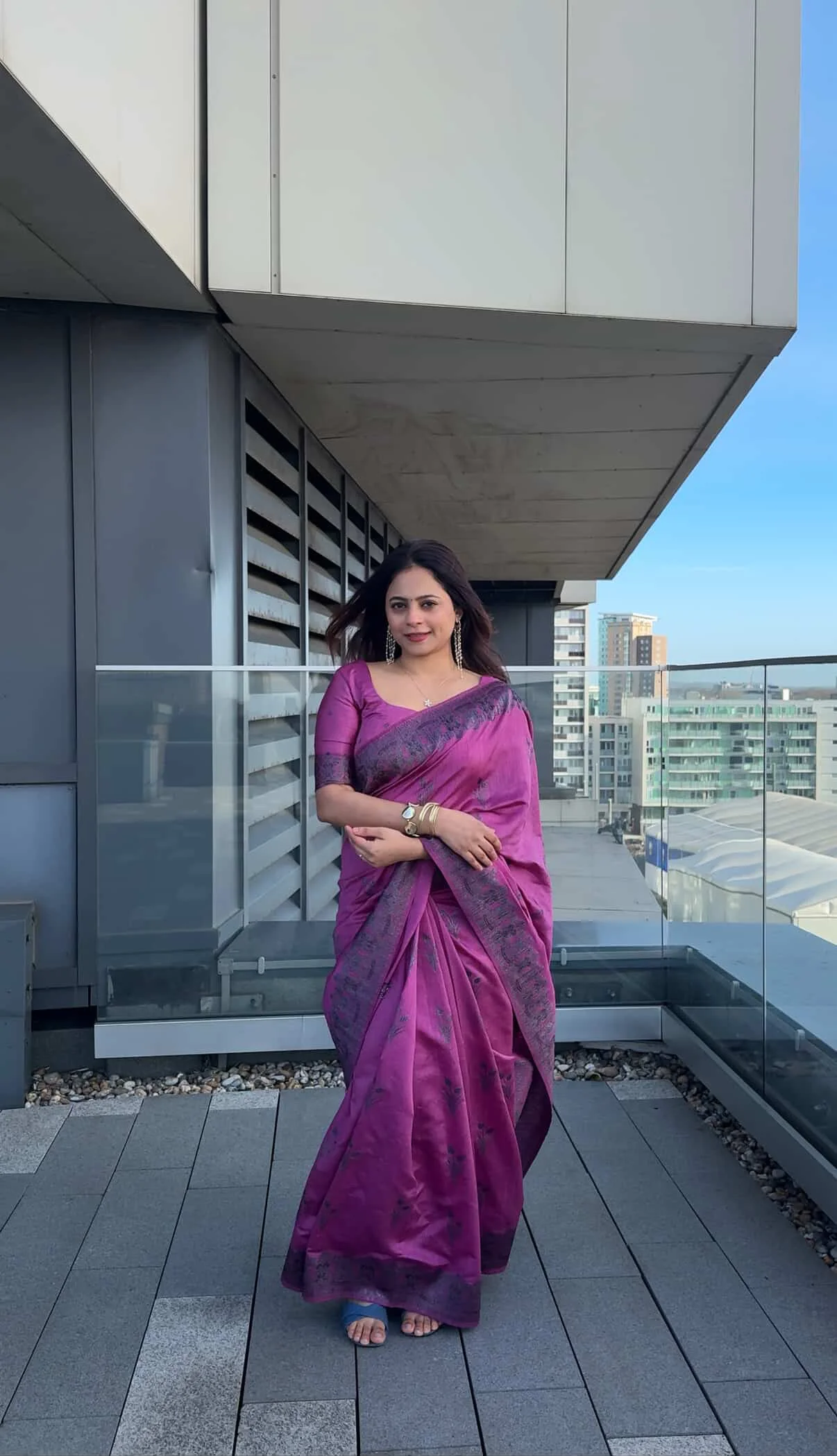 Mauve Georgette Saree with Intricate Silver Floral Border and Matching Blouse - Image 2